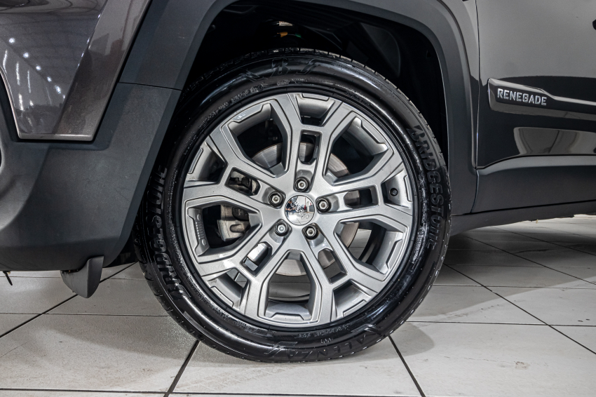 JEEP RENEGADE 1.3 T270 TURBO FLEX LONGITUDE AT6 2