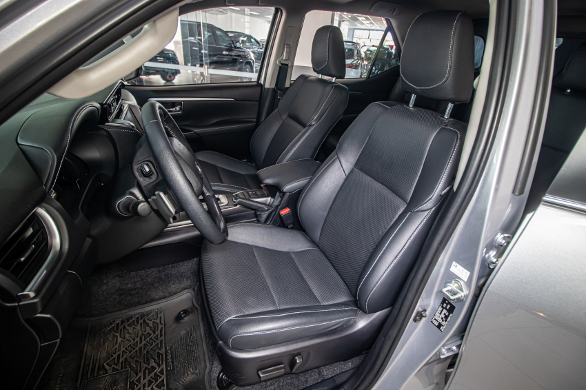 Toyota HILUX SW4 2.8 D-4D TURBO DIESEL SRX PLATINUM 4X4 AUTOMÁTICO 21