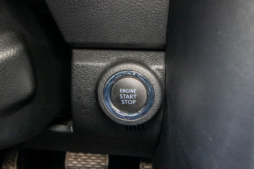 Toyota HILUX SW4 2.8 D-4D TURBO DIESEL SRX PLATINUM 4X4 AUTOMÁTICO 17