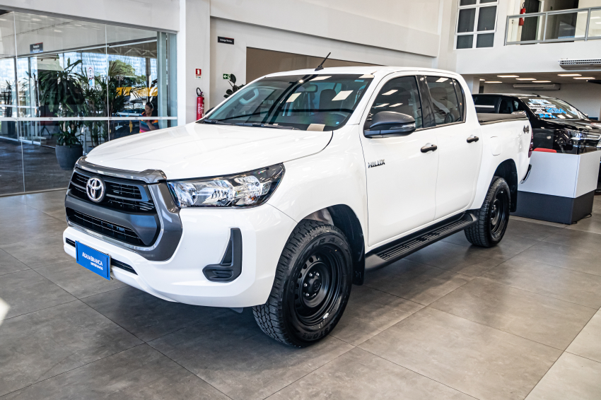 Toyota HILUX 2.8 D-4D TURBO DIESEL CD POWER PACK 4X4 AUTOMÁTICO
