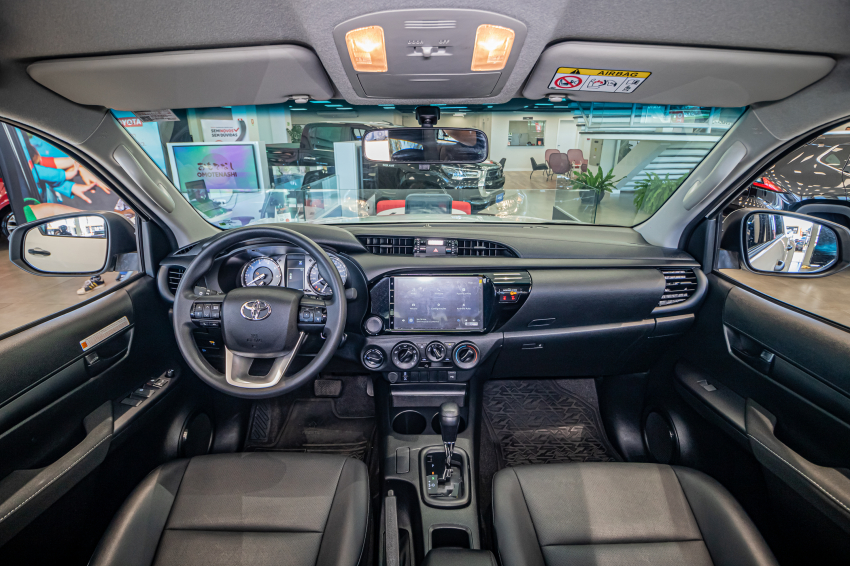 Toyota HILUX 2.8 D-4D TURBO DIESEL CD POWER PACK 4X4 AUTOMÁTICO 14