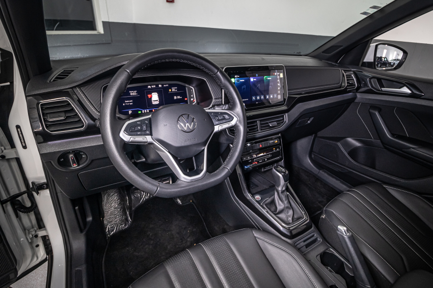 Volkswagen T-CROSS 1.4 250 TSI TOTAL FLEX HIGHLINE AUTOMÁTICO 14