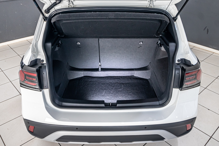 Volkswagen T-CROSS 1.4 250 TSI TOTAL FLEX HIGHLINE AUTOMÁTICO 11