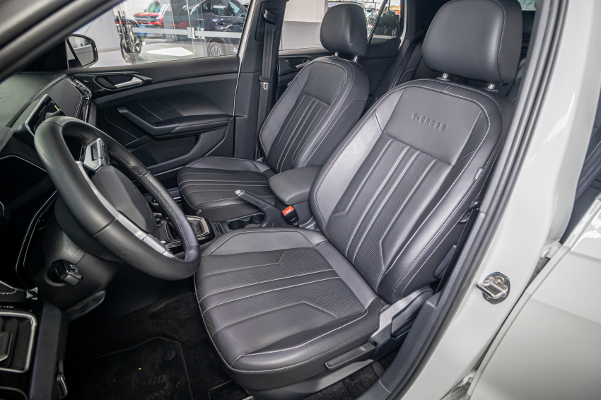 Volkswagen T-CROSS 1.4 250 TSI TOTAL FLEX HIGHLINE AUTOMÁTICO 20