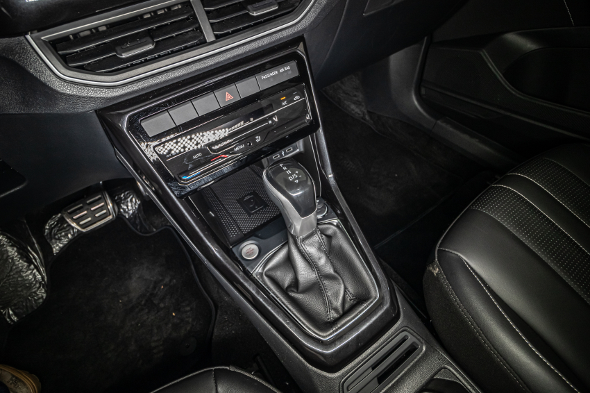 Volkswagen T-CROSS 1.4 250 TSI TOTAL FLEX HIGHLINE AUTOMÁTICO 18