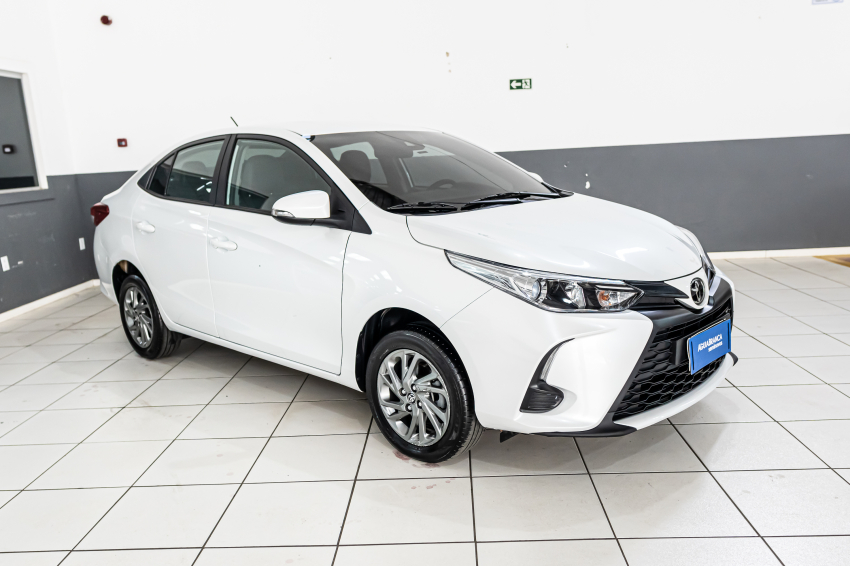 Toyota YARIS 1.5 16V FLEX SEDAN XS MULTIDRIVE 5