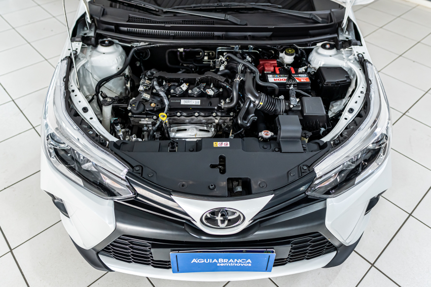 Toyota YARIS 1.5 16V FLEX SEDAN XS MULTIDRIVE 6