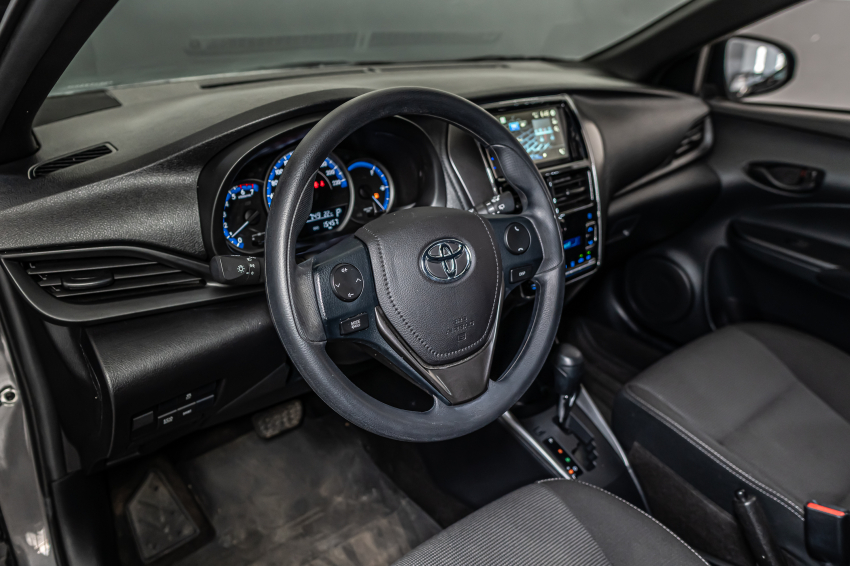 Toyota YARIS 1.5 16V FLEX XS MULTIDRIVE 12