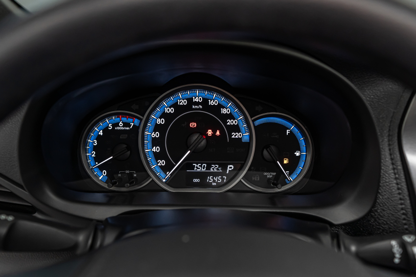 Toyota YARIS 1.5 16V FLEX XS MULTIDRIVE 11