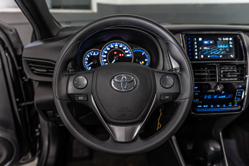 Toyota YARIS 1.5 16V FLEX XS MULTIDRIVE 14