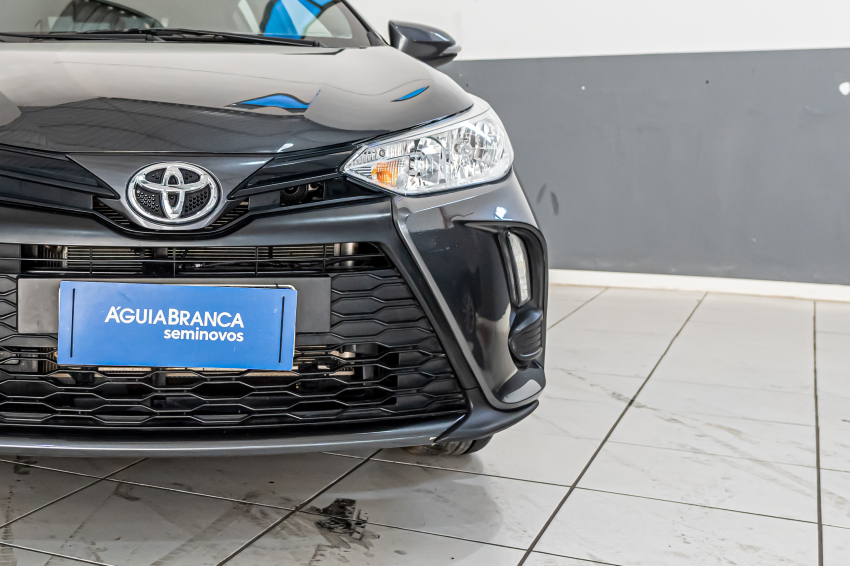 Toyota YARIS 1.5 16V FLEX XS MULTIDRIVE 3
