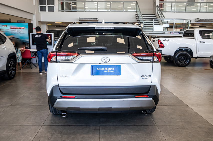 Toyota RAV4 2.5 VVT-IE HYBRID SX CONNECT AWD CVT 8