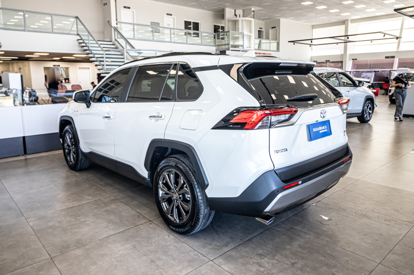 Toyota RAV4 2.5 VVT-IE HYBRID SX CONNECT AWD CVT 7