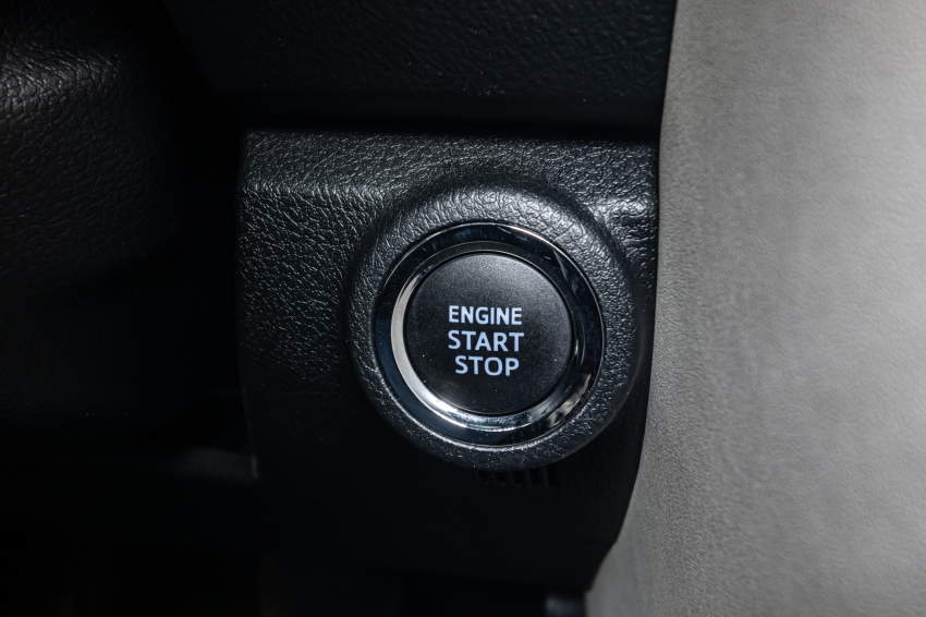 Toyota HILUX SW4 2.8 D-4D TURBO DIESEL DIAMOND 7L 4X4 AUTOMÁTICO 17