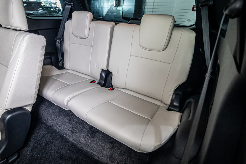 Toyota HILUX SW4 2.8 D-4D TURBO DIESEL DIAMOND 7L 4X4 AUTOMÁTICO 24