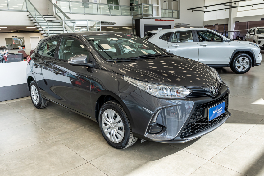 Toyota YARIS 1.5 16V FLEX XL MULTIDRIVE 5