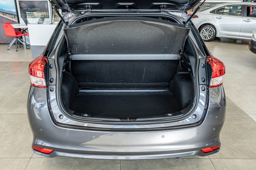 Toyota YARIS 1.5 16V FLEX XL MULTIDRIVE 11