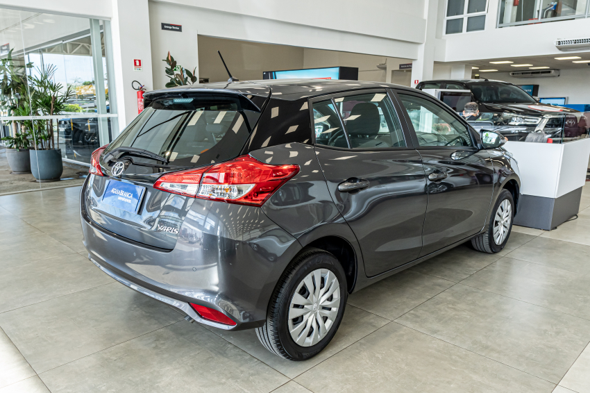 Toyota YARIS 1.5 16V FLEX XL MULTIDRIVE 10