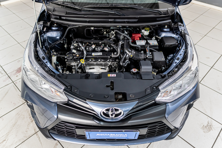 Toyota YARIS 1.5 16V FLEX XL MULTIDRIVE 6