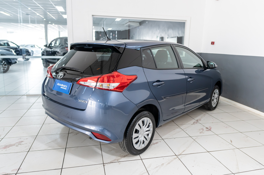 Toyota YARIS 1.5 16V FLEX XL MULTIDRIVE 10