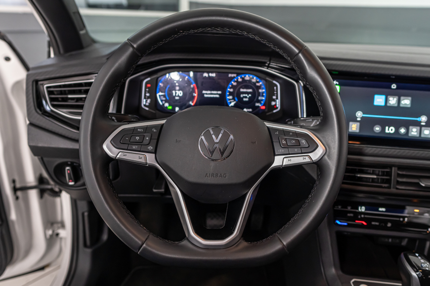 Volkswagen NIVUS 1.0 200 TSI TOTAL FLEX HIGHLINE AUTOMÁTICO 15