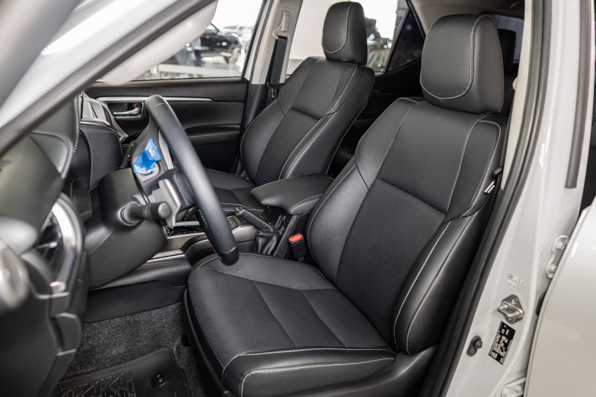 Toyota HILUX SW4 2.8 D-4D TURBO DIESEL SRX PLATINUM 7L 4X4 AUTOMÁTICO 21