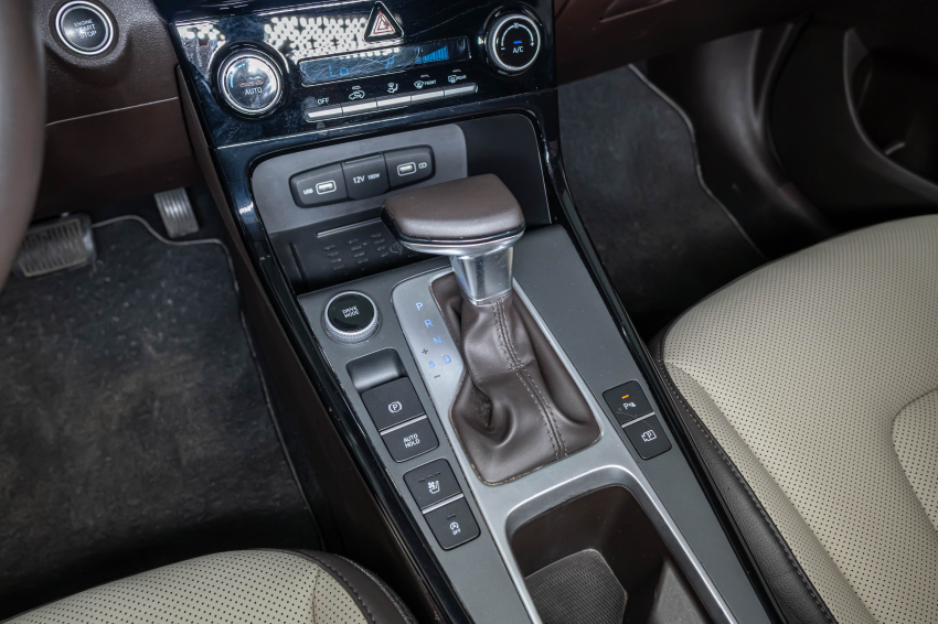 Hyundai CRETA 2.0 FLEX ULTIMATE AUTOMÁTICO 18