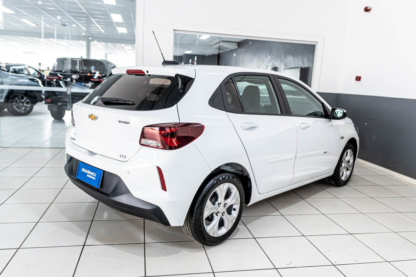 Chevrolet ONIX 1.0 TURBO FLEX LTZ AUTOMÁTICO 10