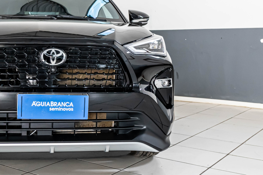 Toyota YARIS CROSS 1.5 VVT-I FLEX XRX CVT 4