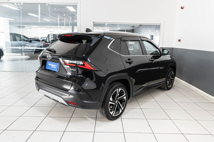 Toyota YARIS CROSS 1.5 VVT-I FLEX XRX CVT 10