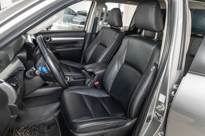 Toyota HILUX 2.8 D-4D TURBO DIESEL CD SRV 4X4 AUTOMÁTICO 20