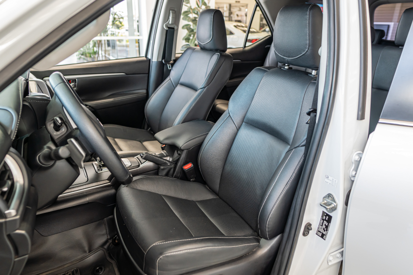 Toyota HILUX 2.8 D-4D TURBO DIESEL CD SRX 4X4 AUTOMÁTICO 21