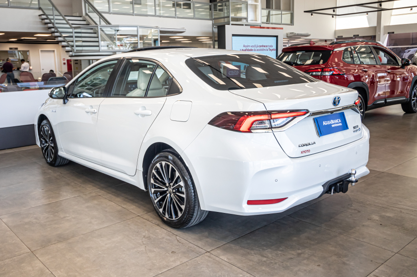 Toyota COROLLA 1.8 VVT-I HYBRID FLEX ALTIS PREMIUM CVT 7