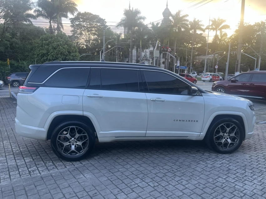 jeep commander 1.3 t270 turbo flex overland at6