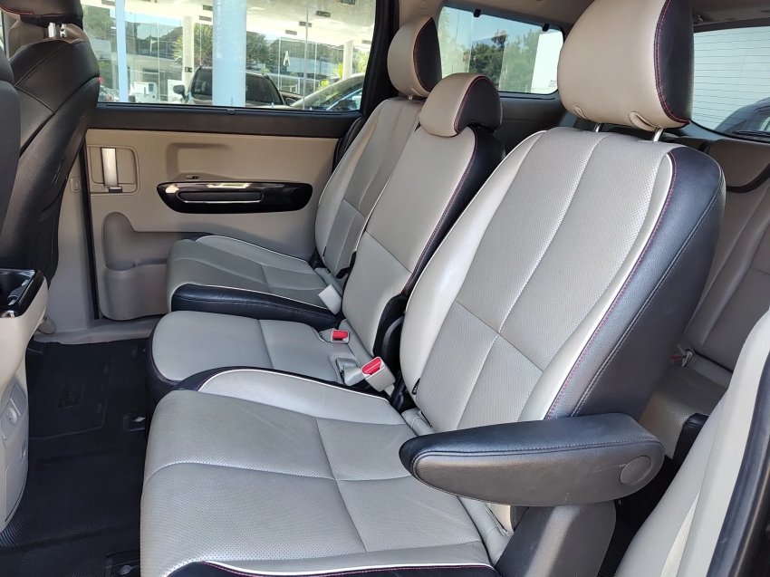 kia carnival 3.3 ex v6 24v gasolina