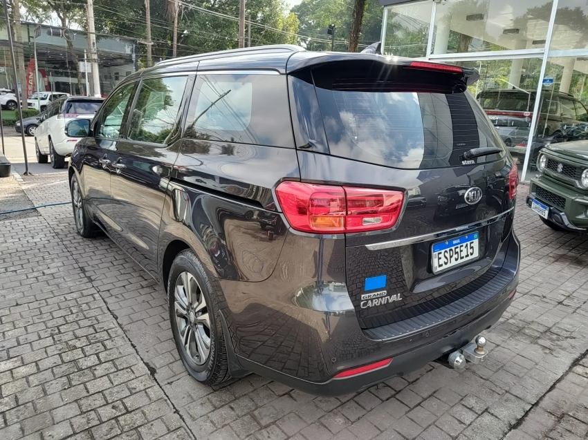 kia carnival 3.3 ex v6 24v gasolina