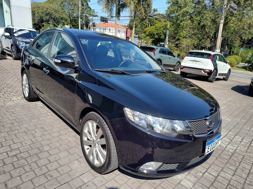 kia cerato 1.6 e.273 sedan 16v gasolina automatico