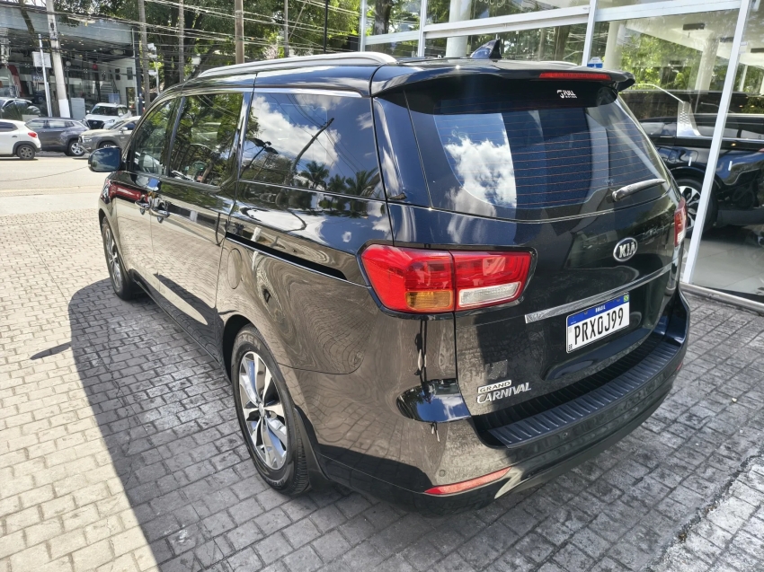 kia carnival 3.3 ex v6 24v gasolina4