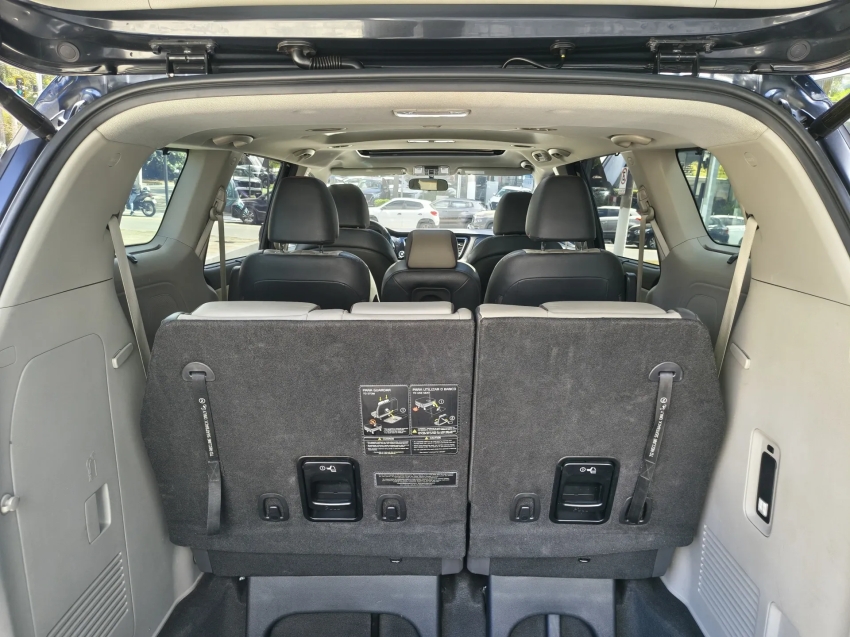 kia carnival 3.3 ex v6 24v gasolina8