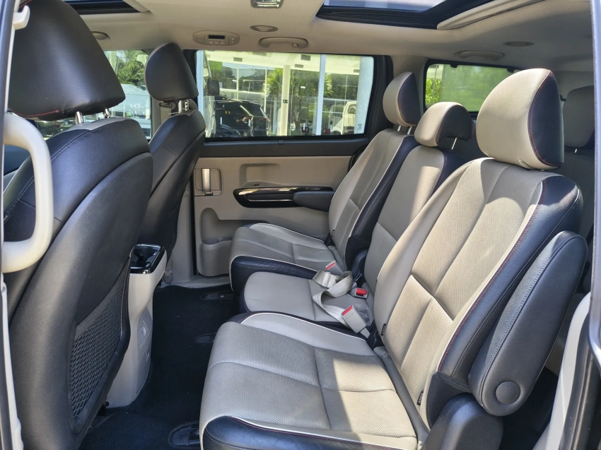 kia carnival 3.3 ex v6 24v gasolina blindado