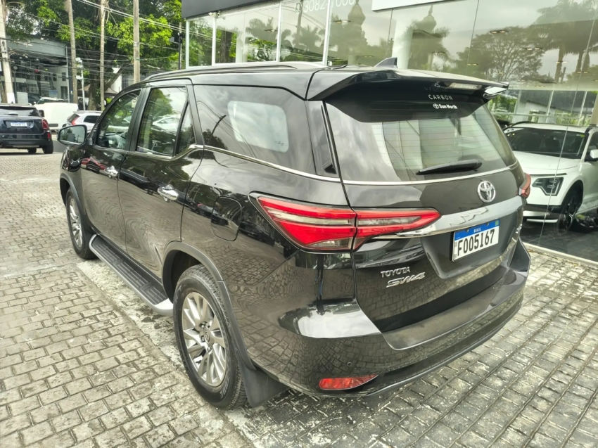 toyota hilux sw4 2.8 d-4d turbo diesel srx 4x4 automatico blindado3