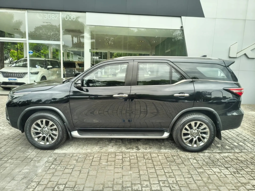 toyota hilux sw4 2.8 d-4d turbo diesel srx 4x4 automatico blindado2