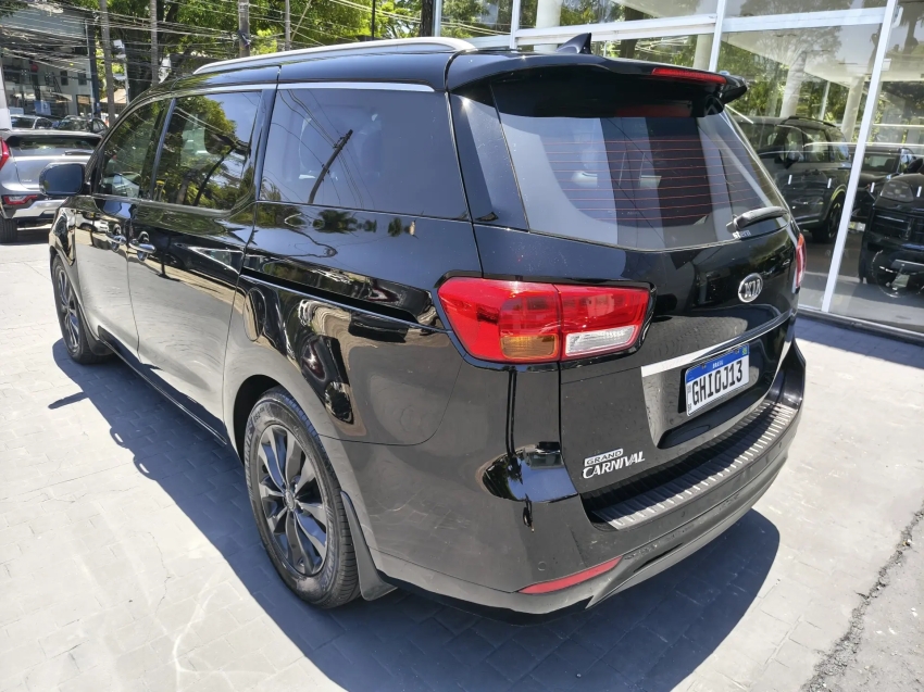 kia carnival 3.3 ex v6 24v gasolina blindado3