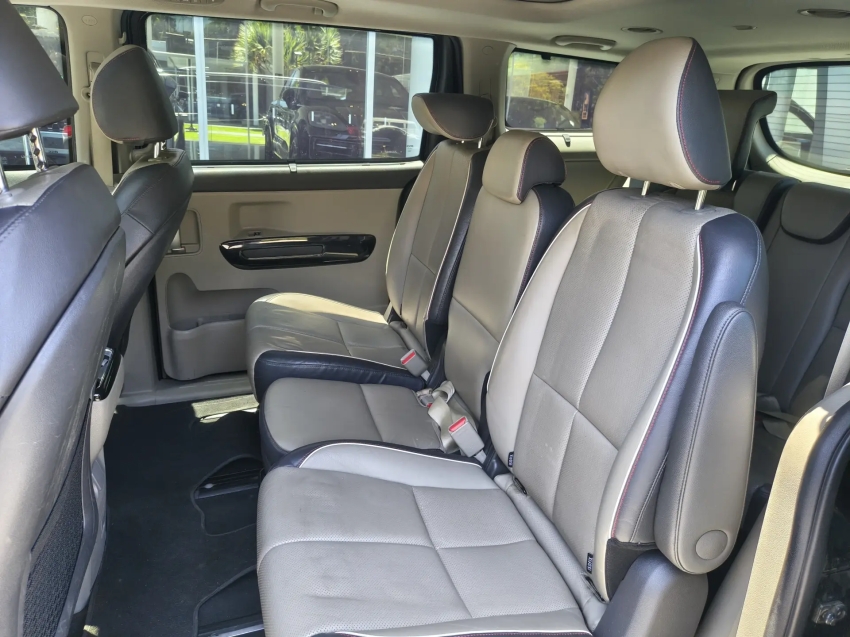 kia carnival 3.3 ex v6 24v gasolina blindado6