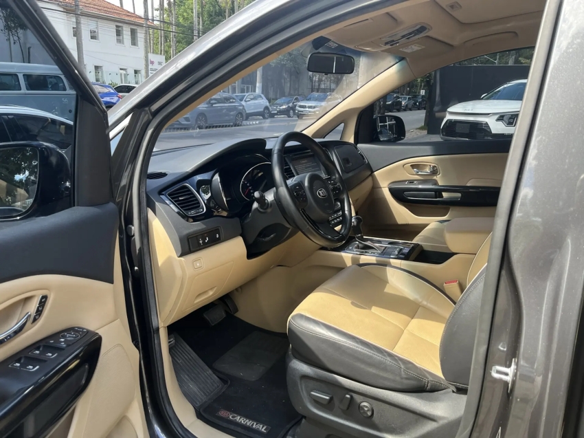 kia carnival 3.3 ex v6 24v gasolina5