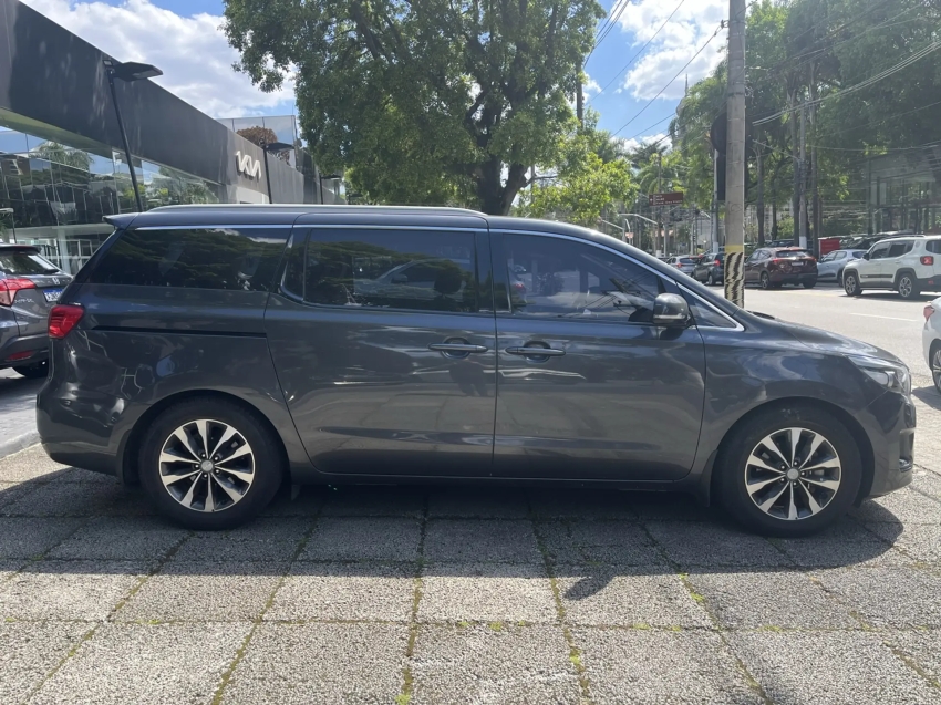 kia carnival 3.3 ex v6 24v gasolina3