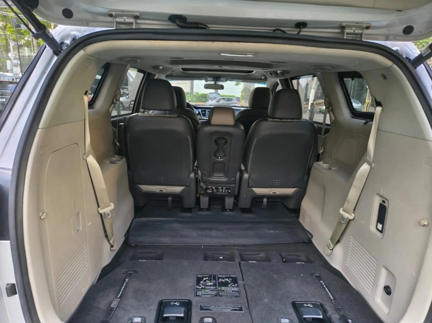 kia carnival 3.3 ex v6 24v gasolina blindado6