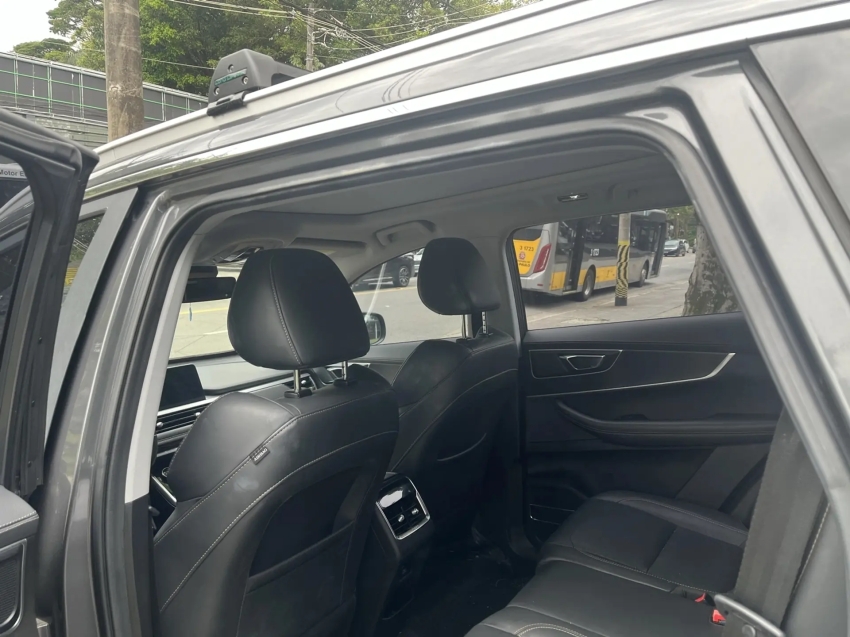 caoa chery tiggo 8 1.6 tgdi gasolina txs dct5