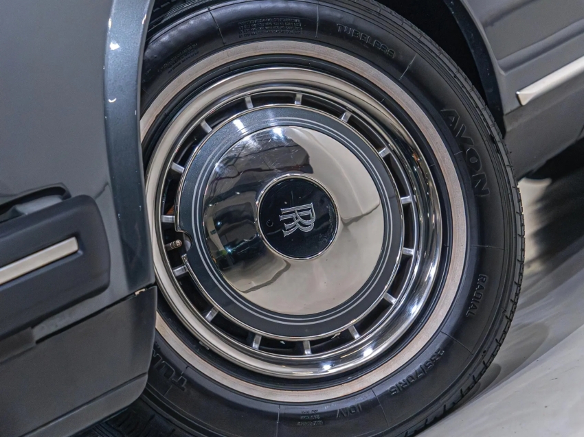 rolls-royce silver spirit 6.7 v8 gasolina automatico7