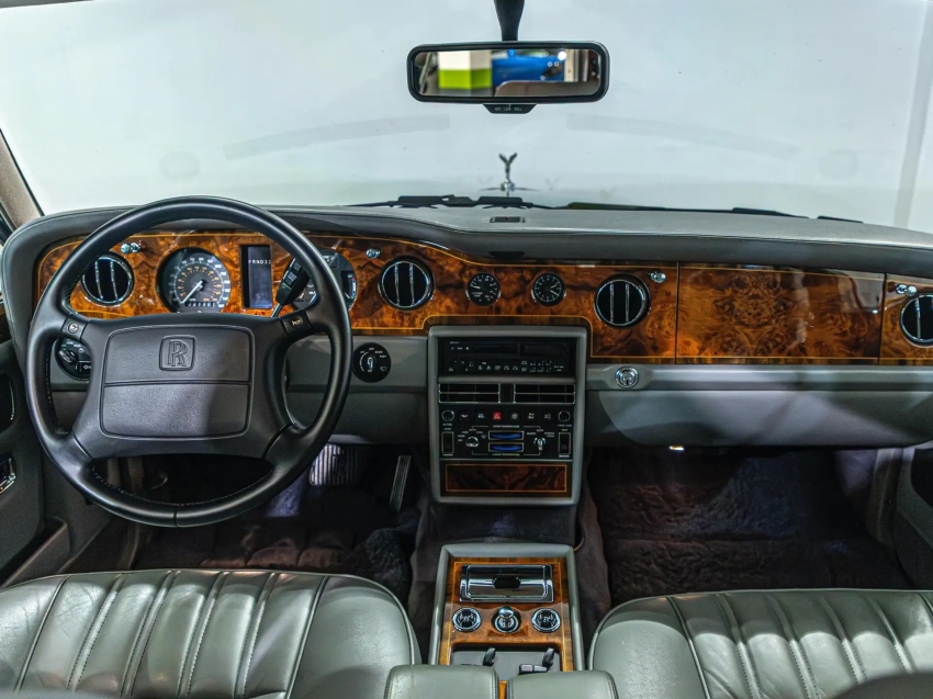 rolls-royce silver spirit 6.7 v8 gasolina automatico5